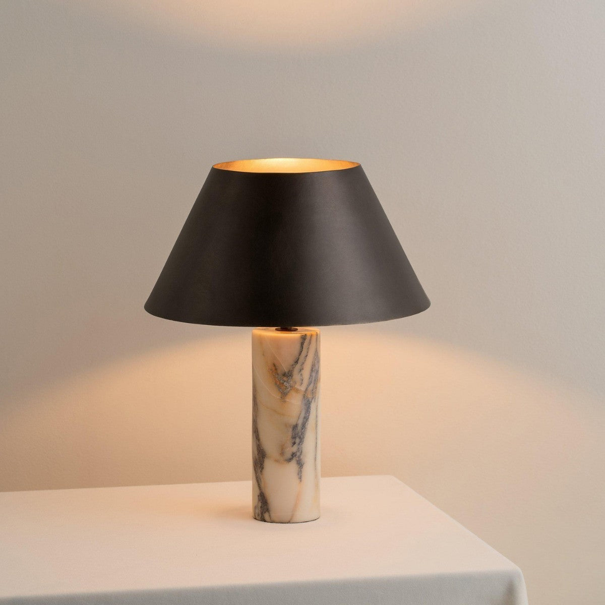 Lampe de Table Marble Elegance™ – Design Minimaliste